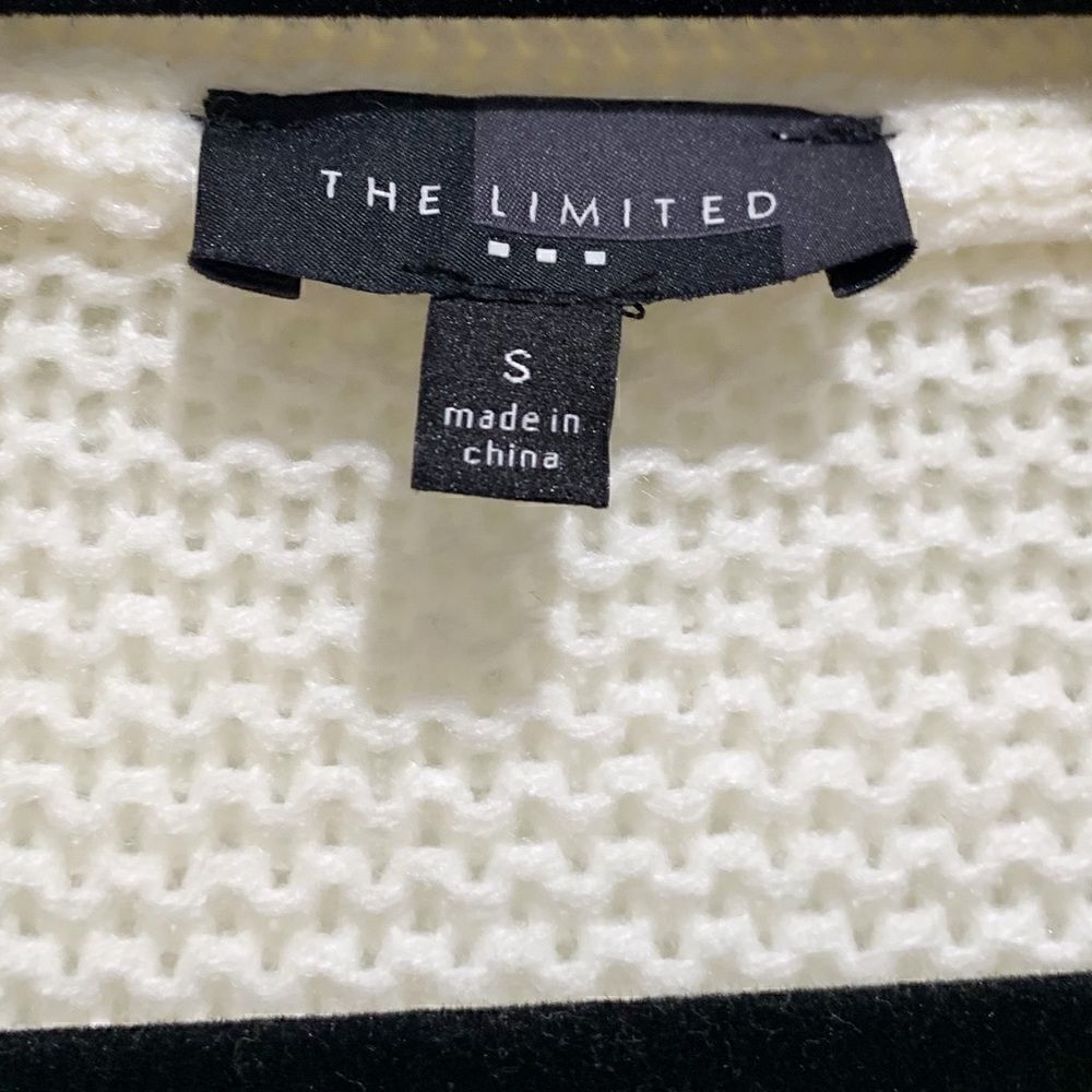 The Limited V- Neck Chunky Knit Sweater - Picture 3 of 3